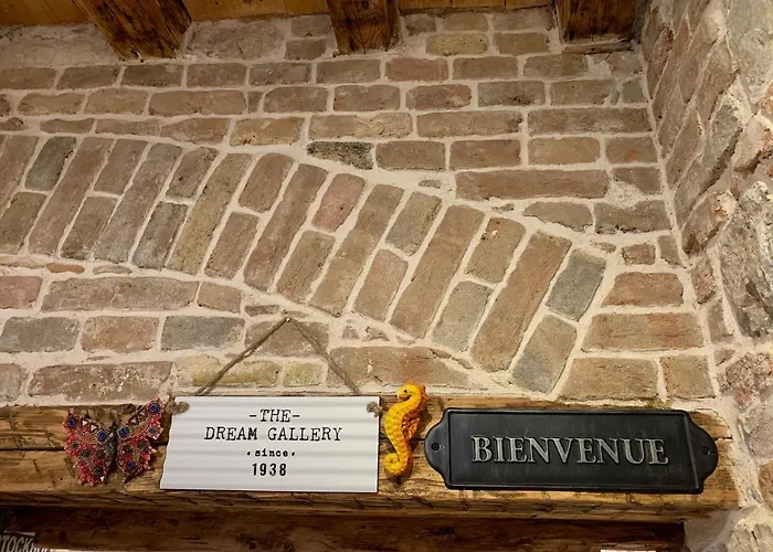 Apartment Luxury Art *